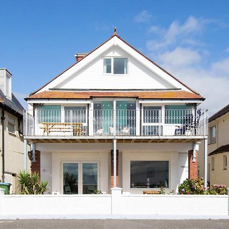 Absolute Beachfront With Decked Garden Oasis And Views Богнор-Риджис Екстер'єр фото